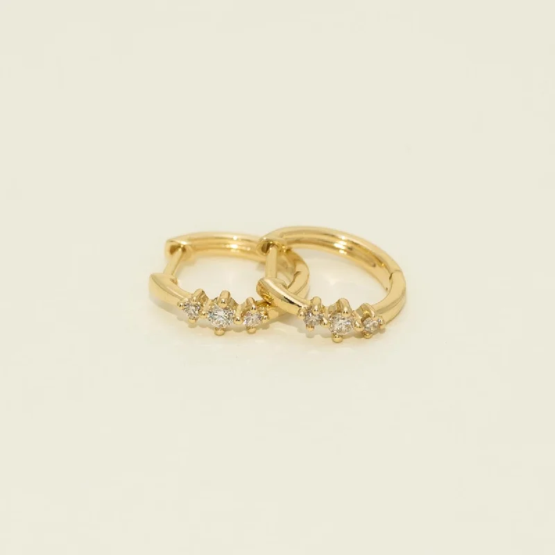 Diamond Huggie Hoop Earrings in 10kt Yellow Gold (1/7ct tw)