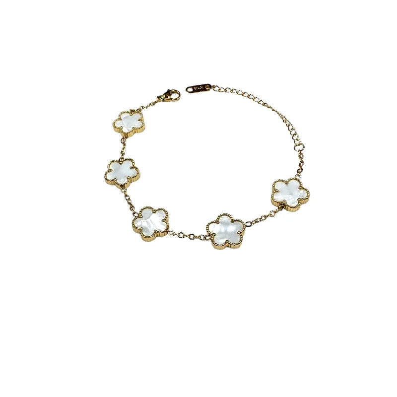 Kaitlin White Flower Clover Gold Bracelet