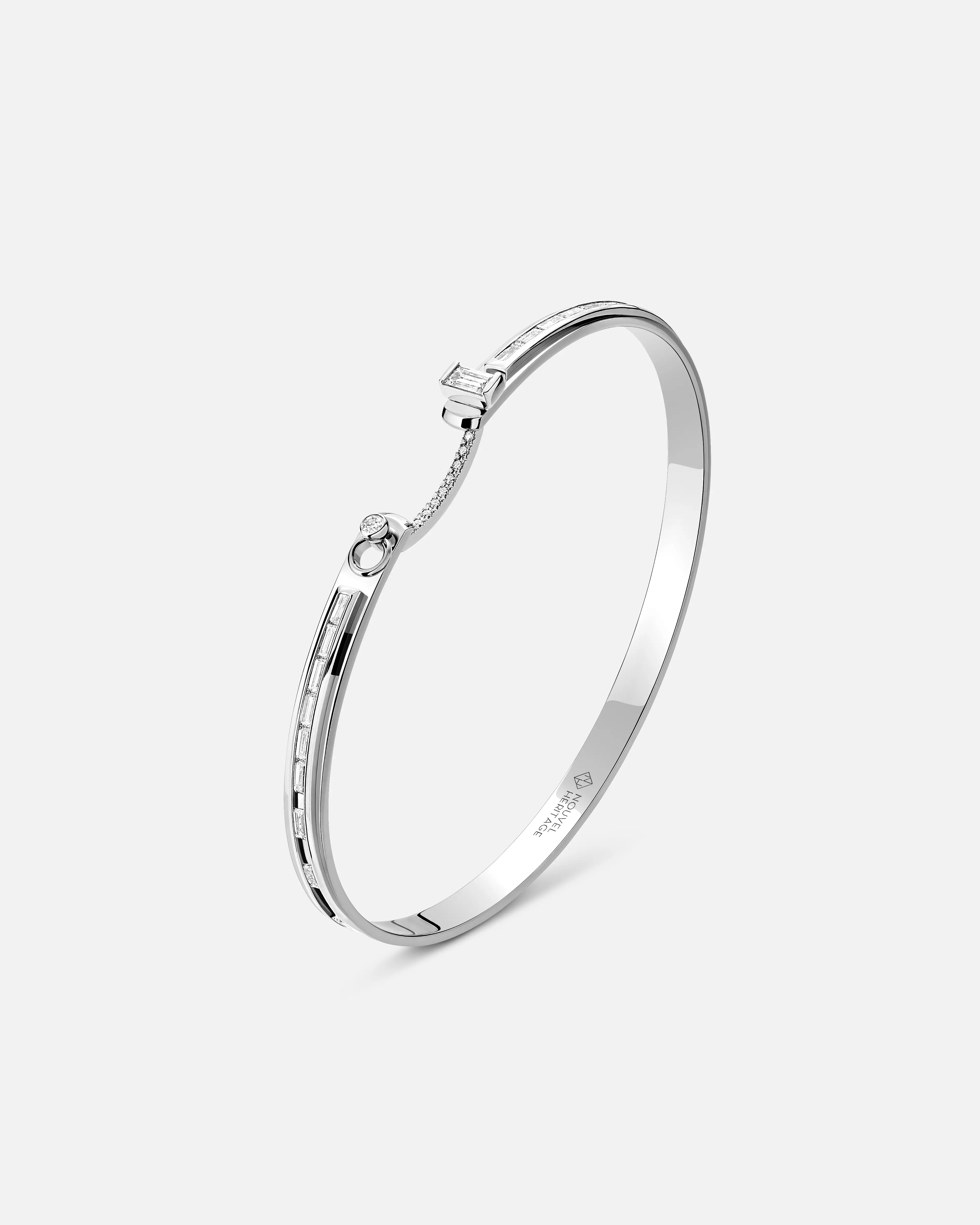 My Best Friend's Wedding Mood Bangle in White Gold