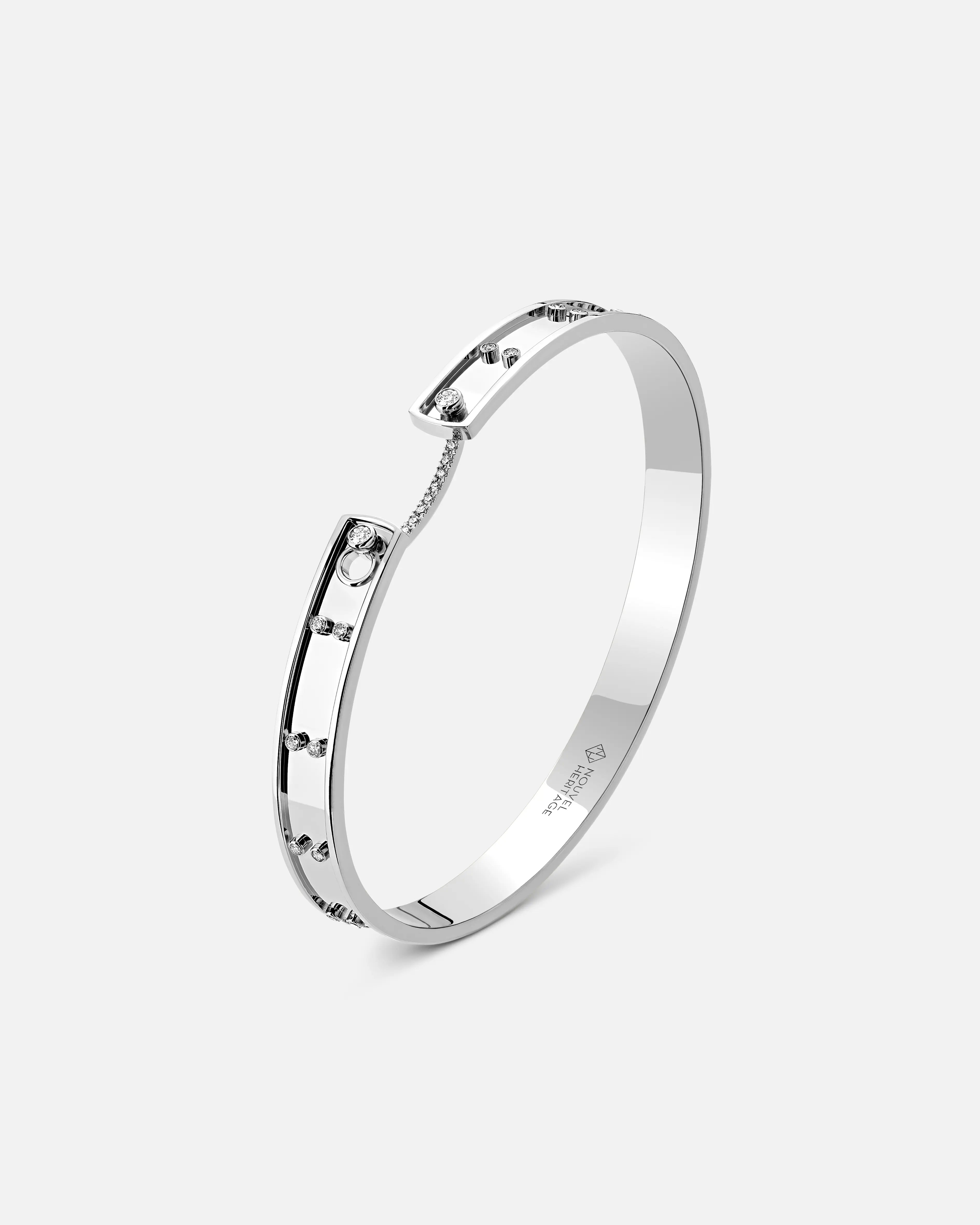 Picnic in Paris Mood Bangle in White Gold